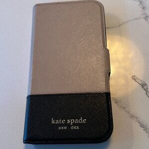 Kate Spade I phone 13 folio. Black/Tan
